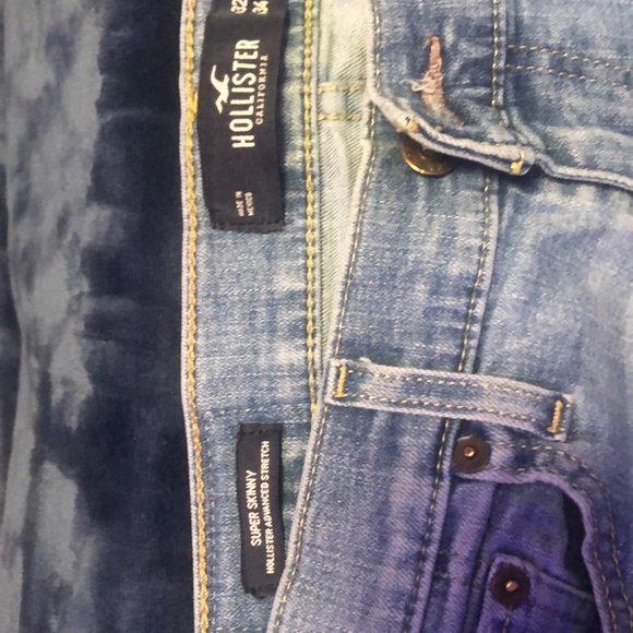 Super skinny light blue jeans *factory ripped** - Picture 3 of 3